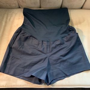Gap Tailored Maternity Shorts